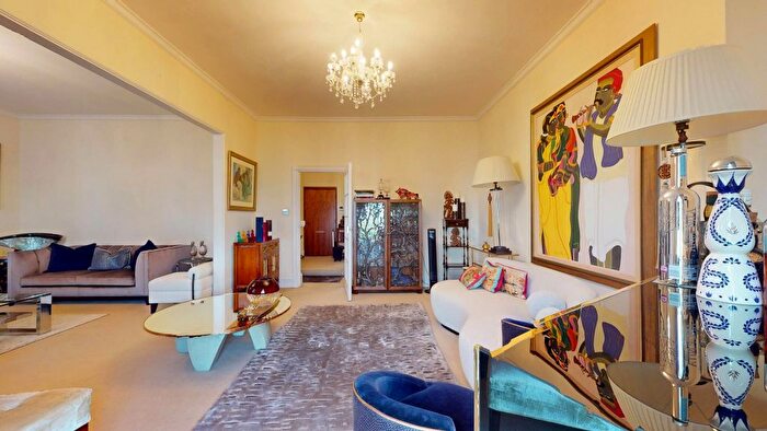 3 Bedroom Flat To Rent In Bickenhall Mansions, London, W1U