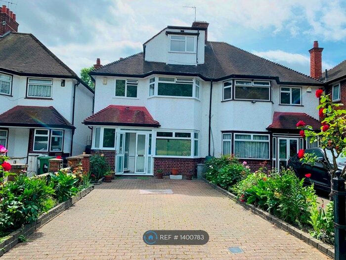 5 Bedroom Semi-Detached House To Rent In Vivian Gardens, Wembley, HA9