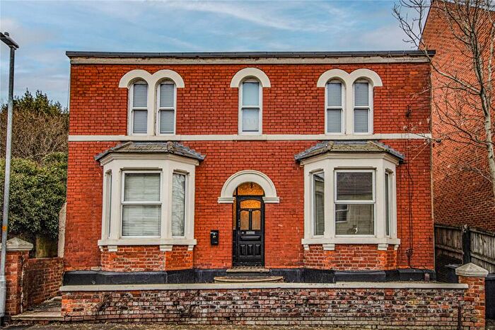 2 Bedroom Apartment To Rent In William Street, Swindon, Wiltshire, SN1