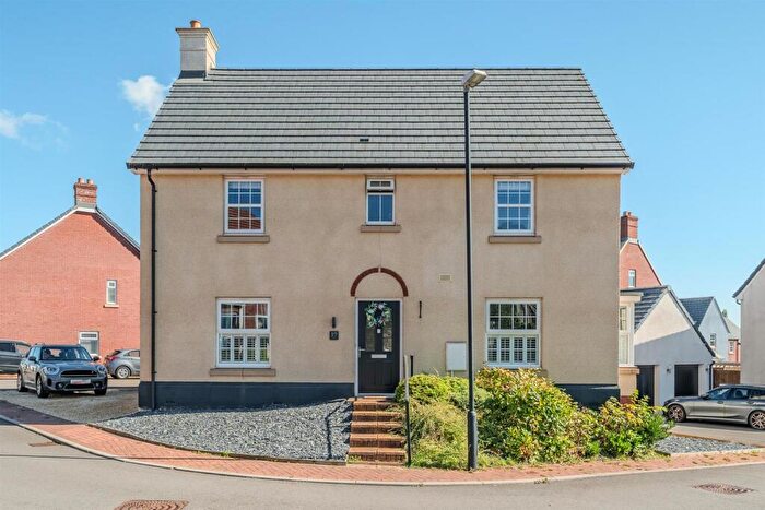 4 Bedroom Detached House For Sale In Lon Ffion, Pontrhydyrun, Cwmbran, NP44