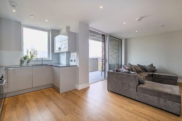 1 Bedroom Flat To Rent In Plough Lane, London, SW17