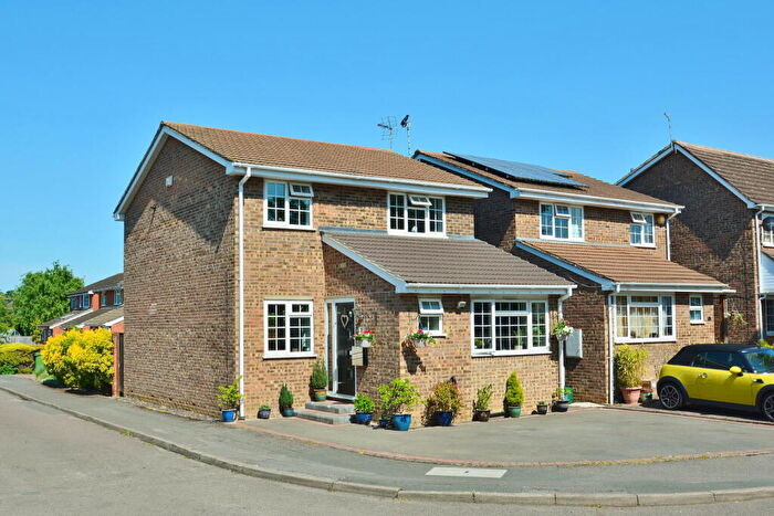 3 Bedroom Detached House For Sale In Henrietta Road, Thame, OX9