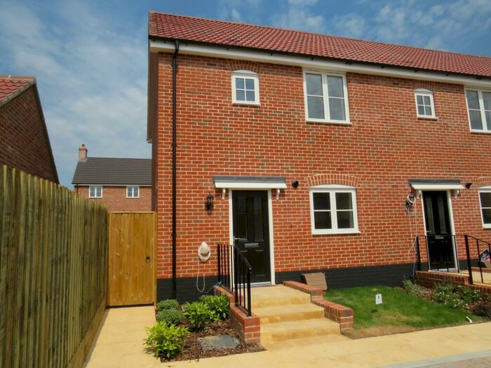 2 Bedroom End Of Terrace House To Rent In Swale View, Thetford, IP24