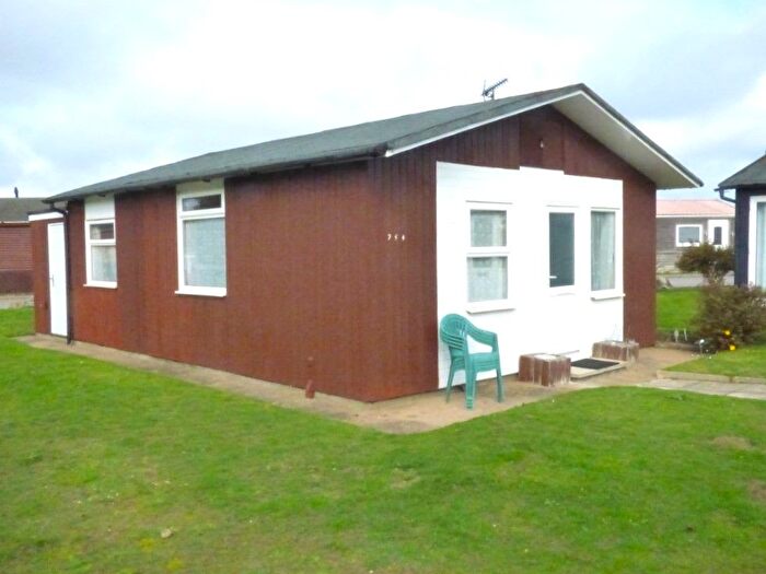 3 Bedroom Park Home For Sale In Wilsthorpe, Bridlington, YO15