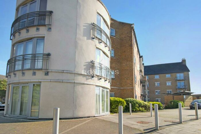 2 Bedroom Flat To Rent In Rotary Way, Colchester, CO3