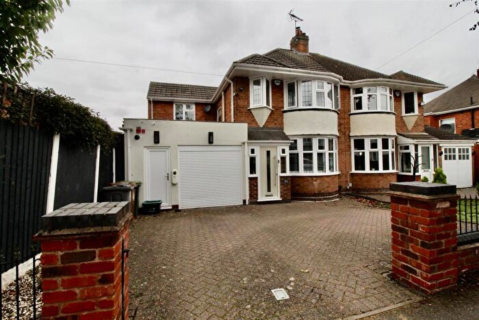 3 Bedroom Semi-Detached House For Sale In Bentley Road, Castle Bromwich, Birmingham, B36