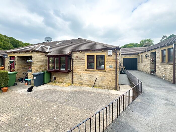 2 Bedroom Bungalow To Rent In River Holme View, Brockholes, Holmfirth, HD9