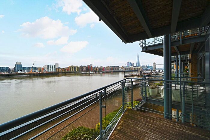 2 Bedroom Apartment For Sale In Wapping High Street, Capital Wharf, E1W