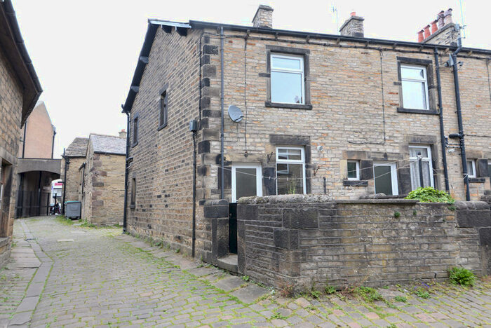 2 Bedroom End Of Terrace House To Rent In Brookside, Skipton, BD23