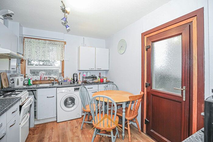2 Bedroom End Of Terrace House For Sale In Ballingry Crescent, Ballingry, Lochgelly, KY5