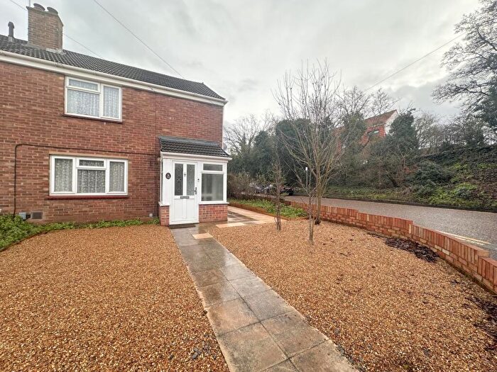 3 Bedroom Semi Detached House For Sale In Upper Bridge Road, Chelmsford, CM2