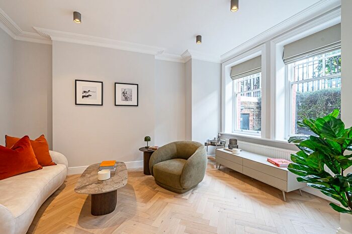 1 Bedroom Flat To Rent In Hamlet Gardens, King Street London, W6