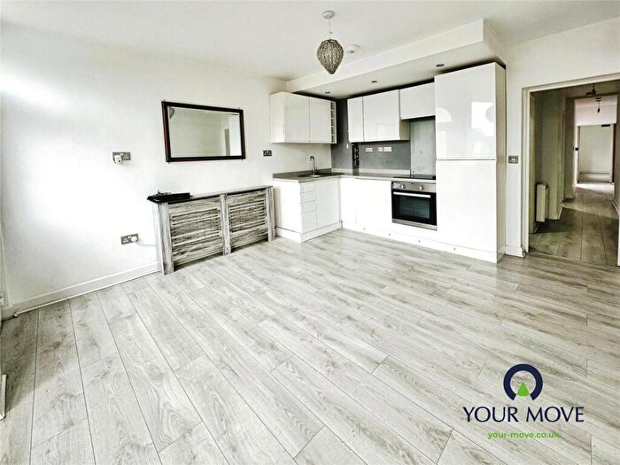 2 Bedroom Flat To Rent In Hardres Street, Ramsgate, Kent, CT11