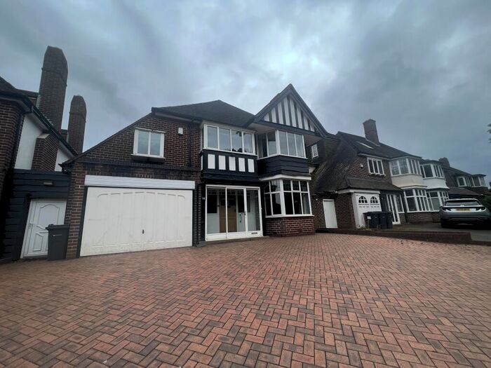 4 Bedroom Detached House To Rent In Monmouth Drive, Sutton Coldfield, B73
