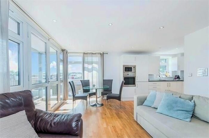 2 Bedroom Flat To Rent In Willow Walk, London Bridge, SE1