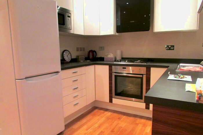 2 Bedroom Apartment To Rent In Crouch Hill, Finsbury Park, London, N4
