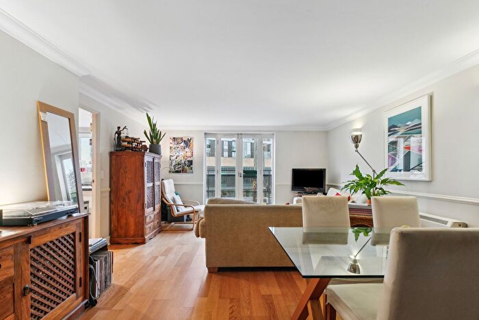 2 Bedroom Flat To Rent In Prices Court, Cotton Row, SW11