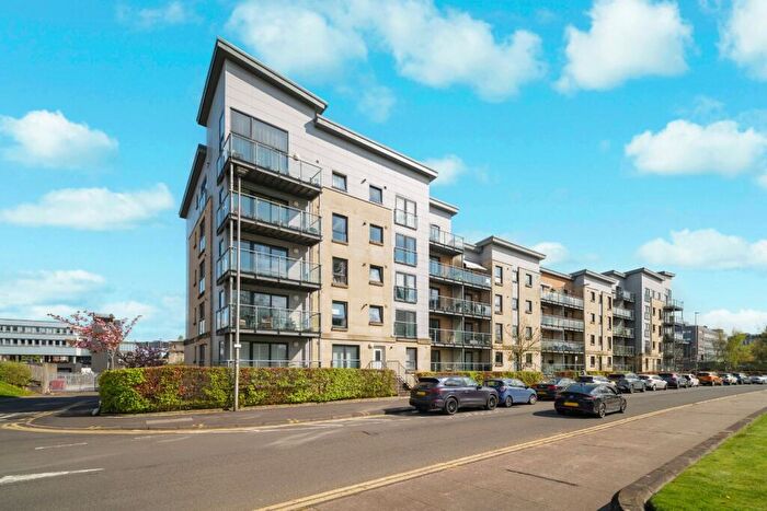 1 Bedroom Flat For Sale In Abbey Place, Paisley, Renfrewshire, PA1