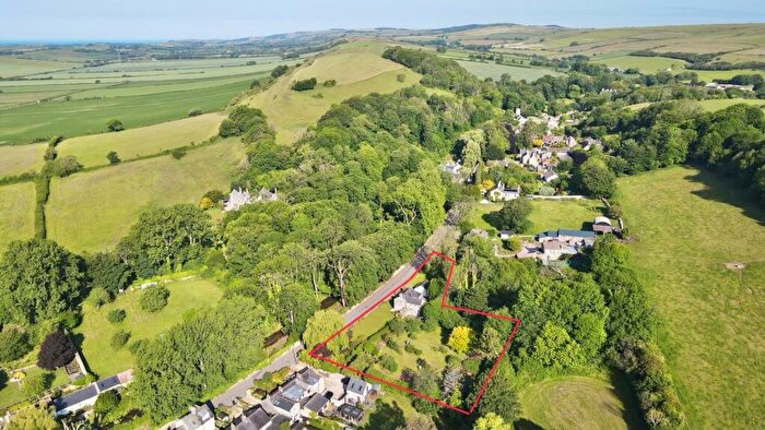 4 Bedroom Detached House For Sale In Church Street, Weymouth, DT3