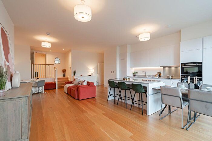 3 Bedroom Flat For Sale In Flat, Sassoon Grove, Craighouse, EH10