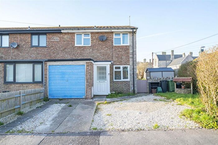 3 Bedroom Semi-Detached House For Sale In Rufus Way, Portland, DT5