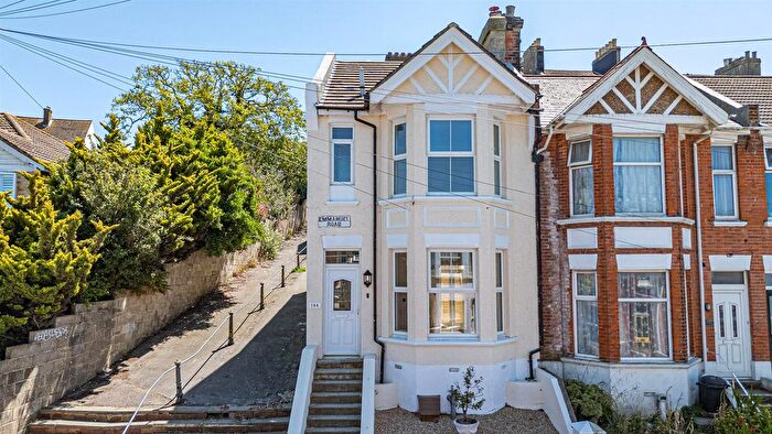 3 Bedroom End Terrace House For Sale In Emmanuel Road, Hastings, TN34