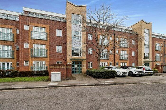 2 Bedroom Flat To Rent In St. Mark's Place, Dagenham, RM10