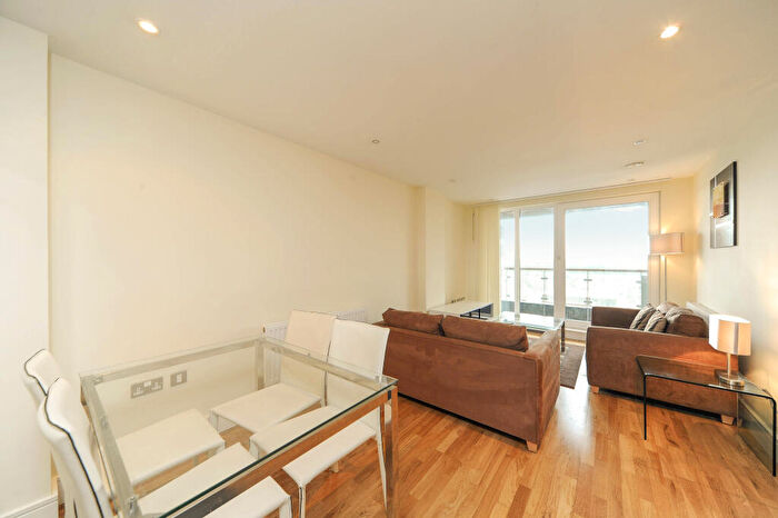 2 Bedroom Apartment To Rent In Raphael House, High Road, Illford, IG1
