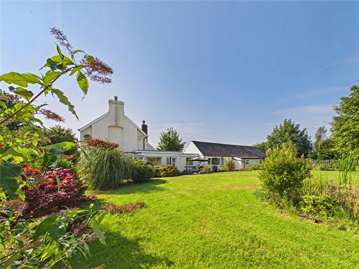 5 Bedroom Detached House For Sale In The Old Post House, Penffordd, Clynderwen, Pembrokeshire, SA66