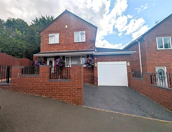 3 Bedroom Detached House For Sale In Talbot Street, Halesowen, B63