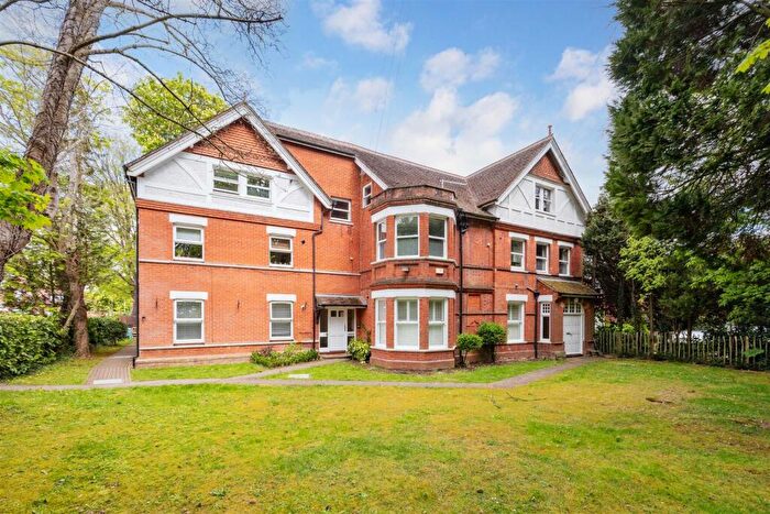 1 Bedroom Apartment For Sale In Bath Road, Maidenhead, SL6