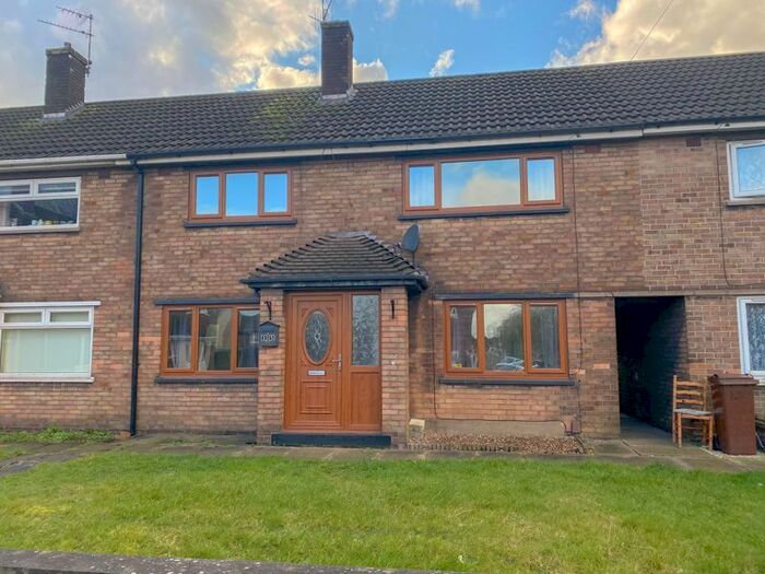 3 Bedroom Terraced House To Rent In Cuxwold Road, Scunthorpe, DN16