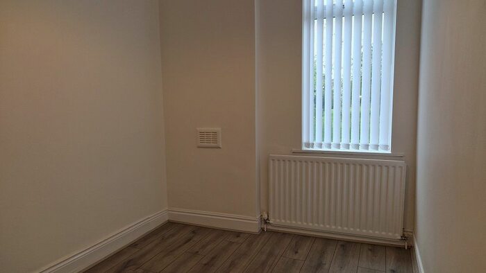 3 Bedroom Flat To Rent In Stowell Terrace, Heworth, Gateshead, NE10