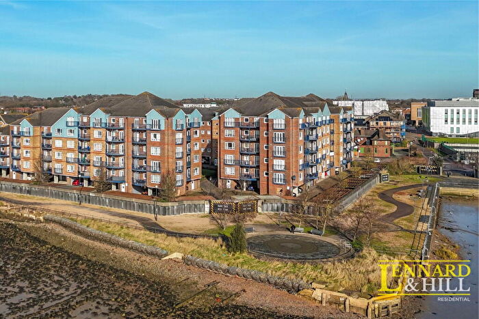 2 Bedroom Flat For Sale In Argent Street, Grays, RM17