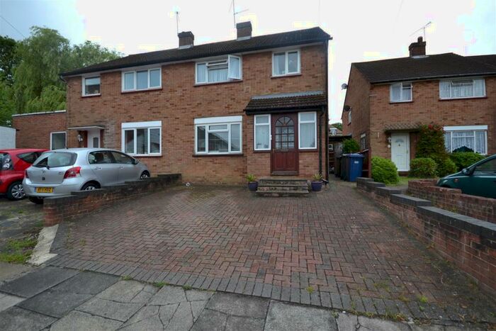 3 Bedroom Semi-Detached House To Rent In Norbury Grove, Mill Hill, NW7