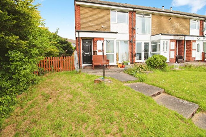 1 Bedroom Flat For Sale In Wood Drive, Leeds, LS26