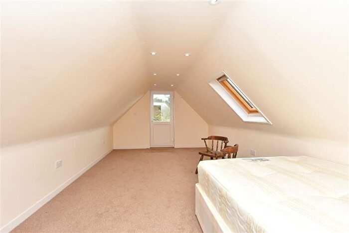 2 Bedroom Detached Bungalow For Sale In London Road, Dunkirk, Faversham, Kent, ME13