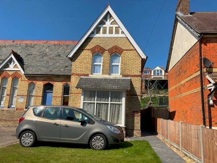 3 Bedroom Semi-Detached House To Rent In Seabrook Road, Hythe, CT21