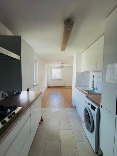 3 Bedroom Flat To Rent In Verity House, Merchant Street, Bow, Mile End, London, E3