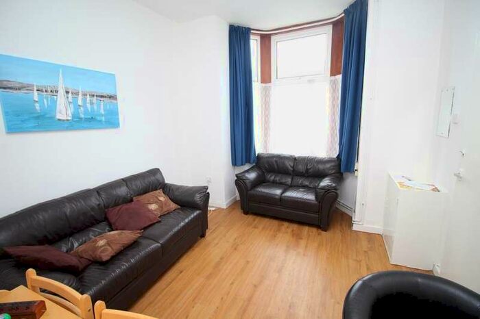 5 Bedroom Terraced House To Rent In Alexandra Road, Portsmouth, PO1