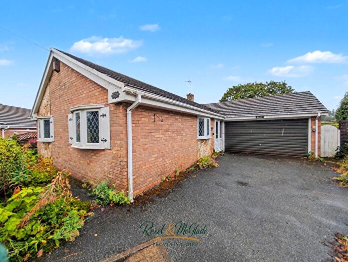 3 Bedroom Detached Bungalow For Sale In Lawnt Y Pentre, Flint, CH6