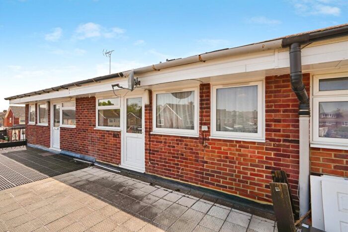 2 Bedroom Apartment For Sale In Brasenose Road, Didcot, OX11