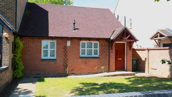 2 Bedroom Bungalow To Rent In Hillsborough Road, Oxford, OX4