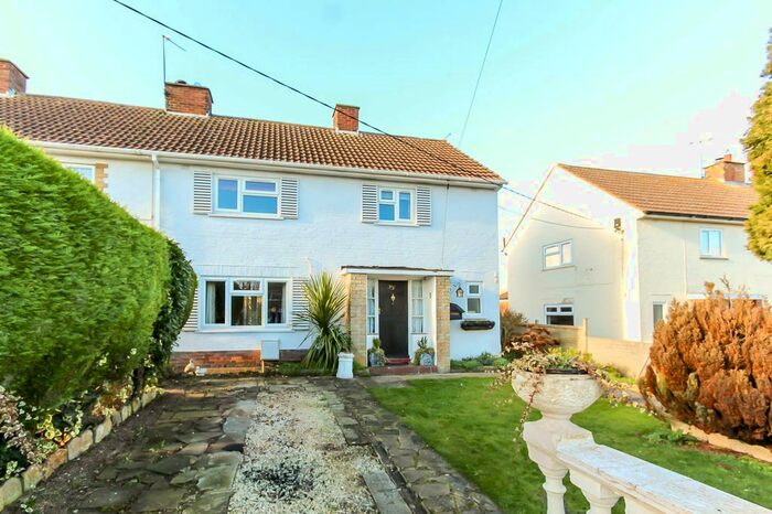 3 Bedroom Semi-Detached House For Sale In Isham Road, Orlingbury, Kettering, NN14