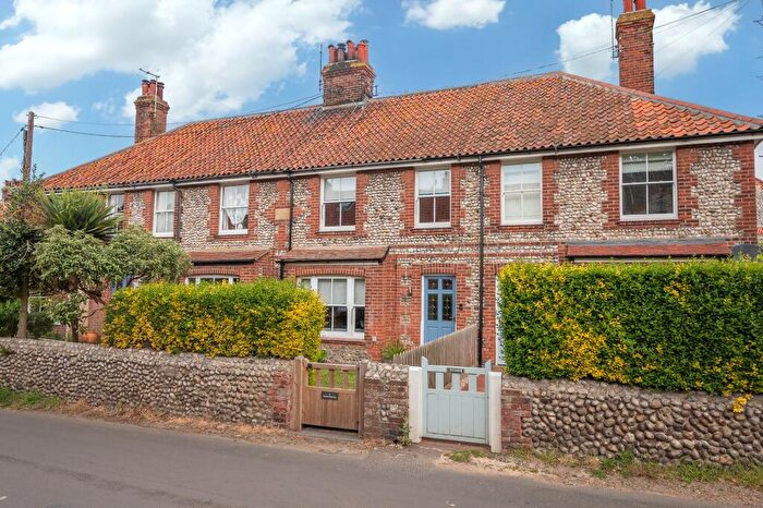 3 Bedroom Terraced House For Sale In Mid Terraced Cottage In The Heart Of Cley, NR25