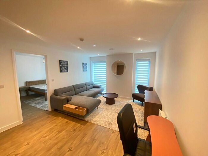2 Bedroom Apartment To Rent In Phoenix, Saxton Lane, LS9
