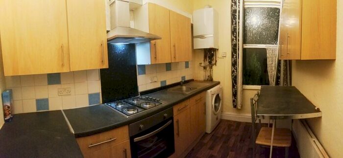 6 Bedroom Property To Rent In Belgrave Avenue, Manchester, M14