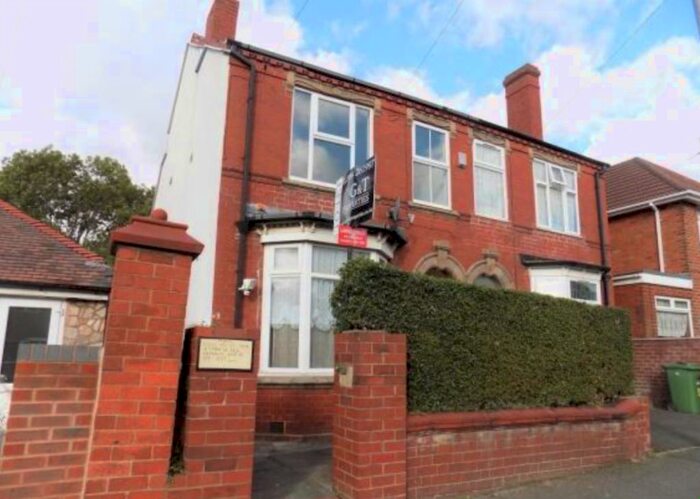 2 Bedroom Flat To Rent In A Morvale Street, Stourbridge, DY9