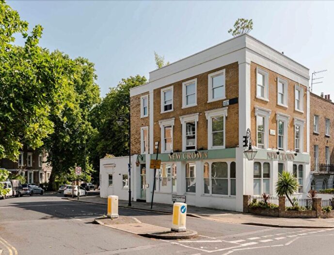 3 Bedroom Penthouse For Sale In St Paul's Road, Canonbury, London, N1