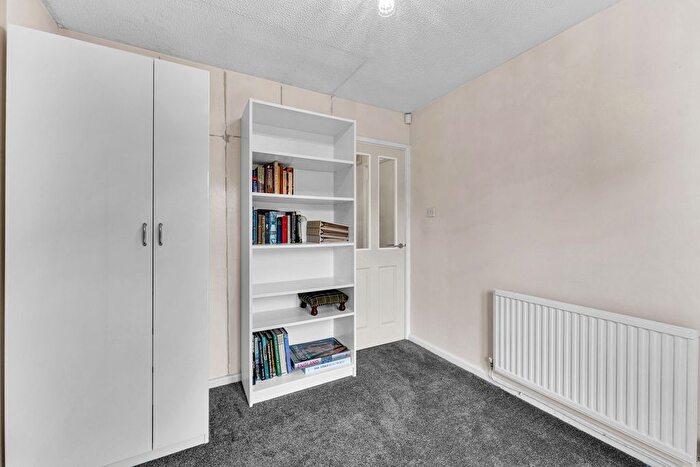 2 Bedroom Semi-Detached Bungalow For Sale In Water View Park, Leigh, WN7